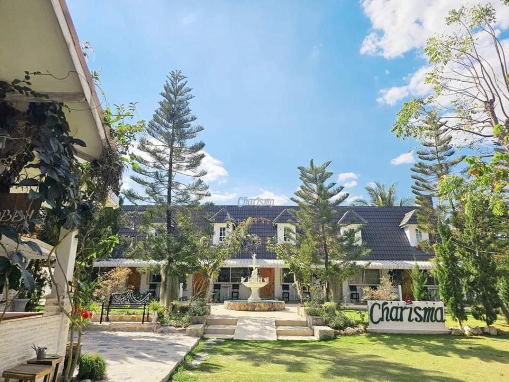 Charisma Resort Suan Phueng Bagian luar foto