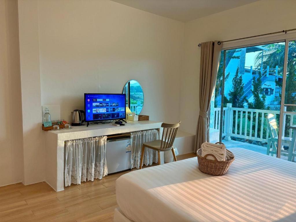 Charisma Resort Suan Phueng Bagian luar foto