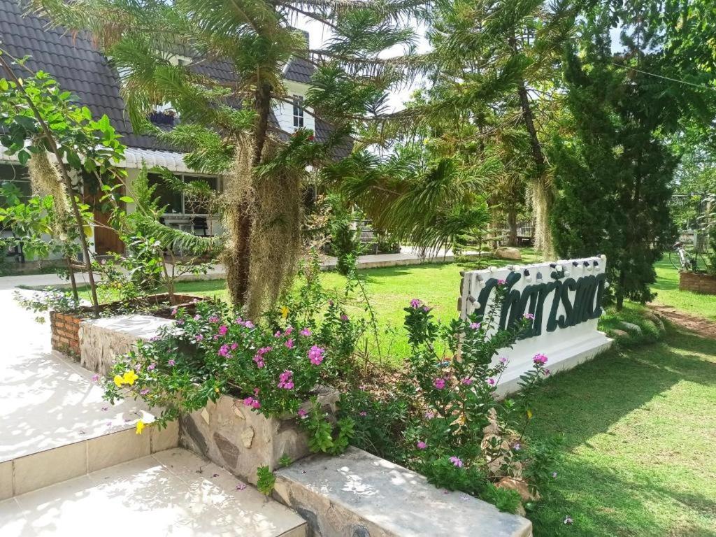 Charisma Resort Suan Phueng Bagian luar foto